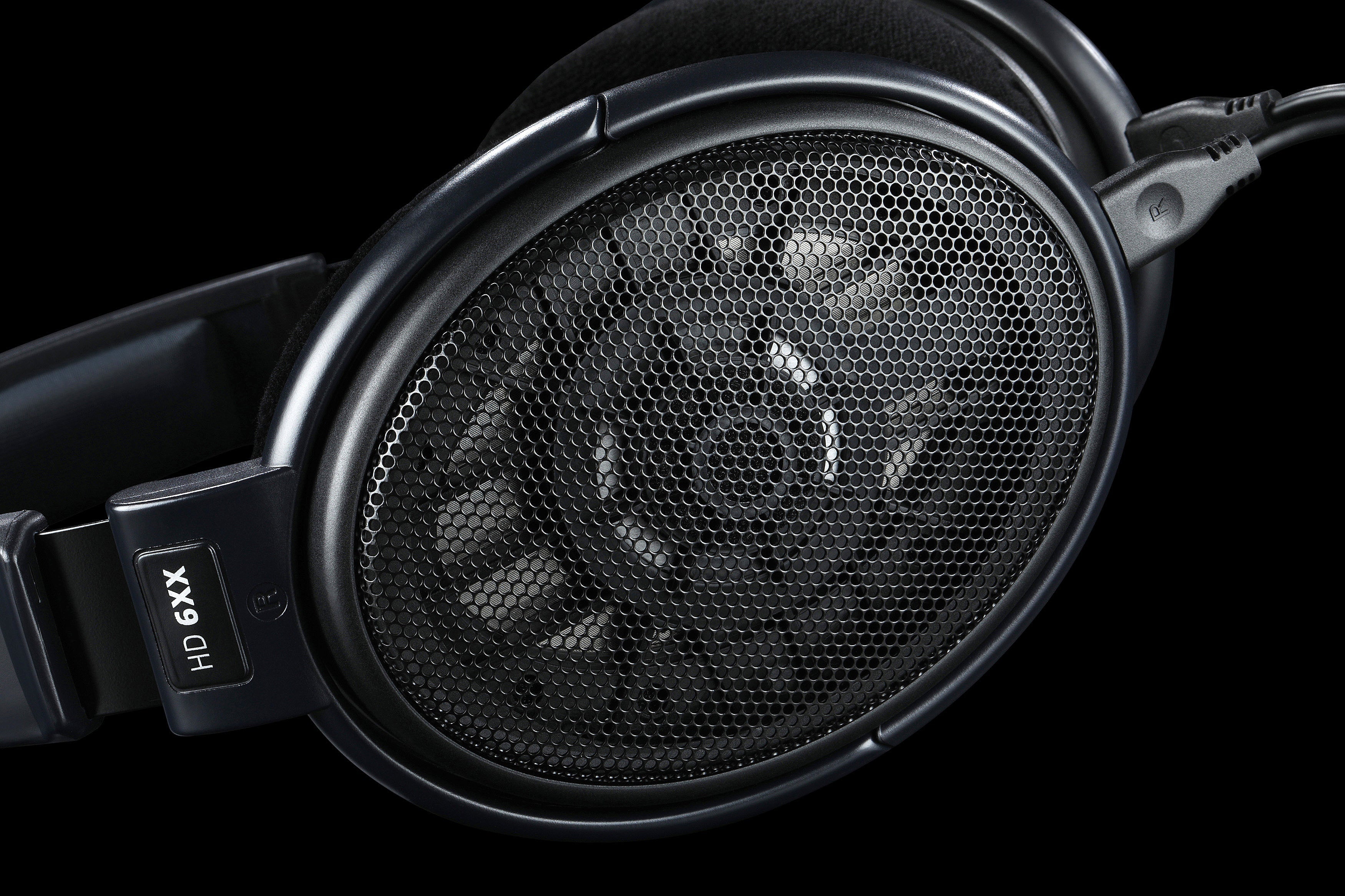 Massdrop HD 6XX